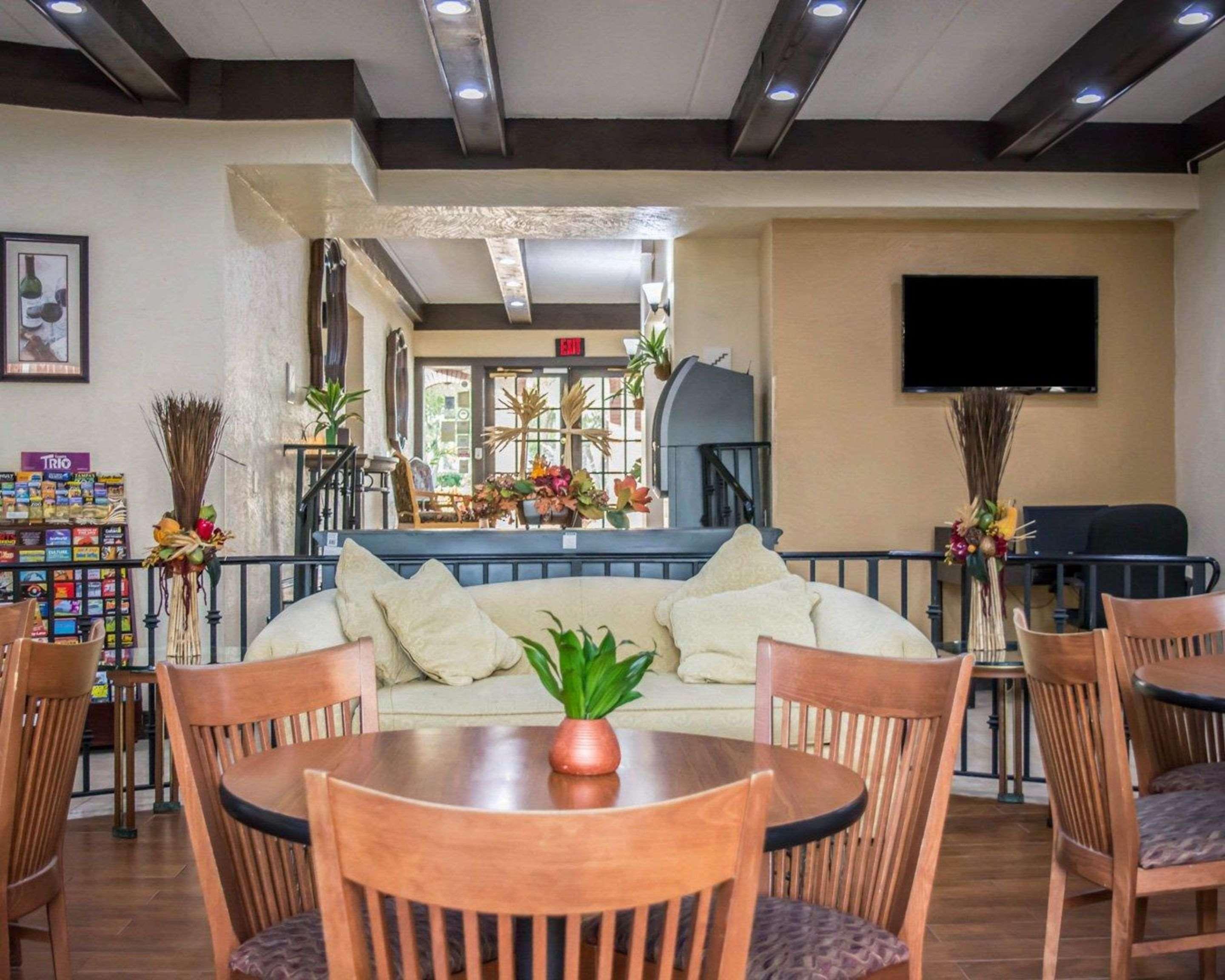 Clarion Pointe Tampa-Brandon Near Fairgrounds And Casino Hotel Mango Luaran gambar